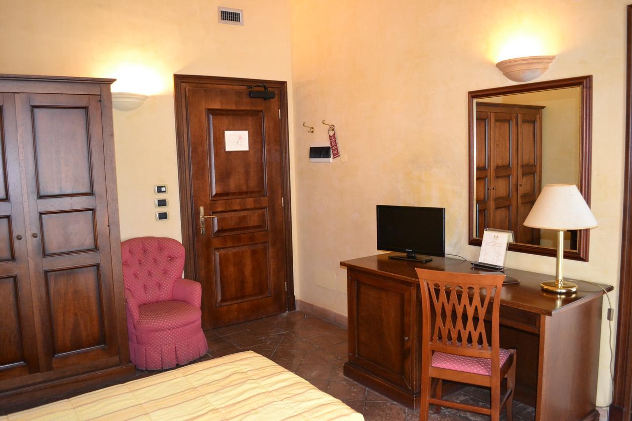 Hotel La Ville Catania Exterior photo