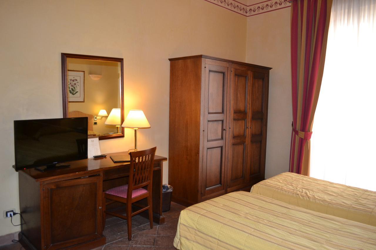 Hotel La Ville Catania Exterior photo