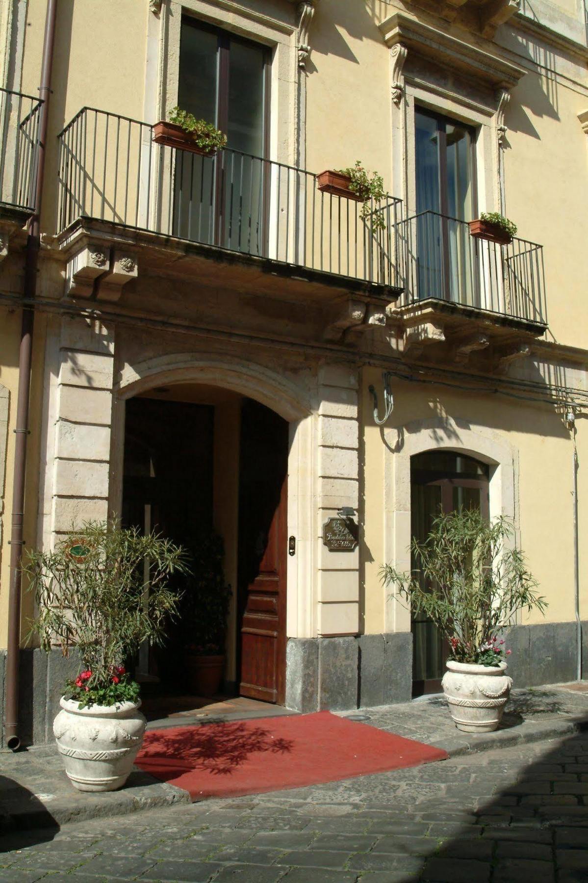 Hotel La Ville Catania Exterior photo