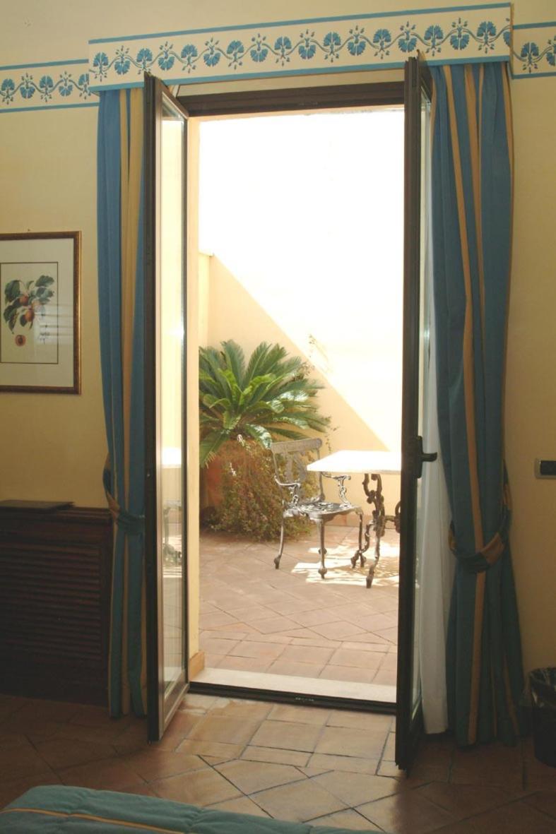 Hotel La Ville Catania Exterior photo