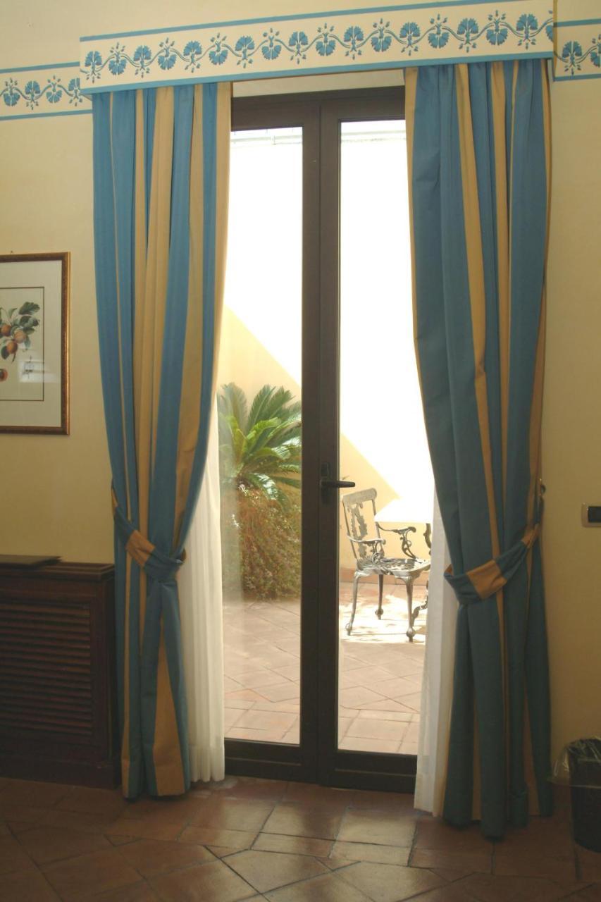 Hotel La Ville Catania Exterior photo